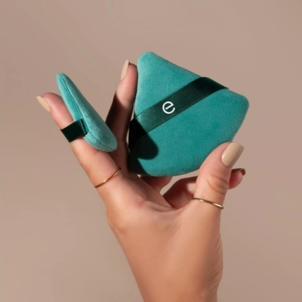 ⭐4/$15 EcoTools Powder Puff Duo - Picture 10 of 13